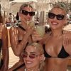 Ιωάννα Τούνη: Στη Μύκονο με τις influencers φίλες της – Οι πόζες με μαγιό, τα κοκτέιλ και το σούσι δίπλα στην πισίνα