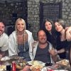 Χάρης Βαρθακούρης: Η φωτογραφία από το οικογενειακό τραπέζι με τον Γιάννη Πάριο