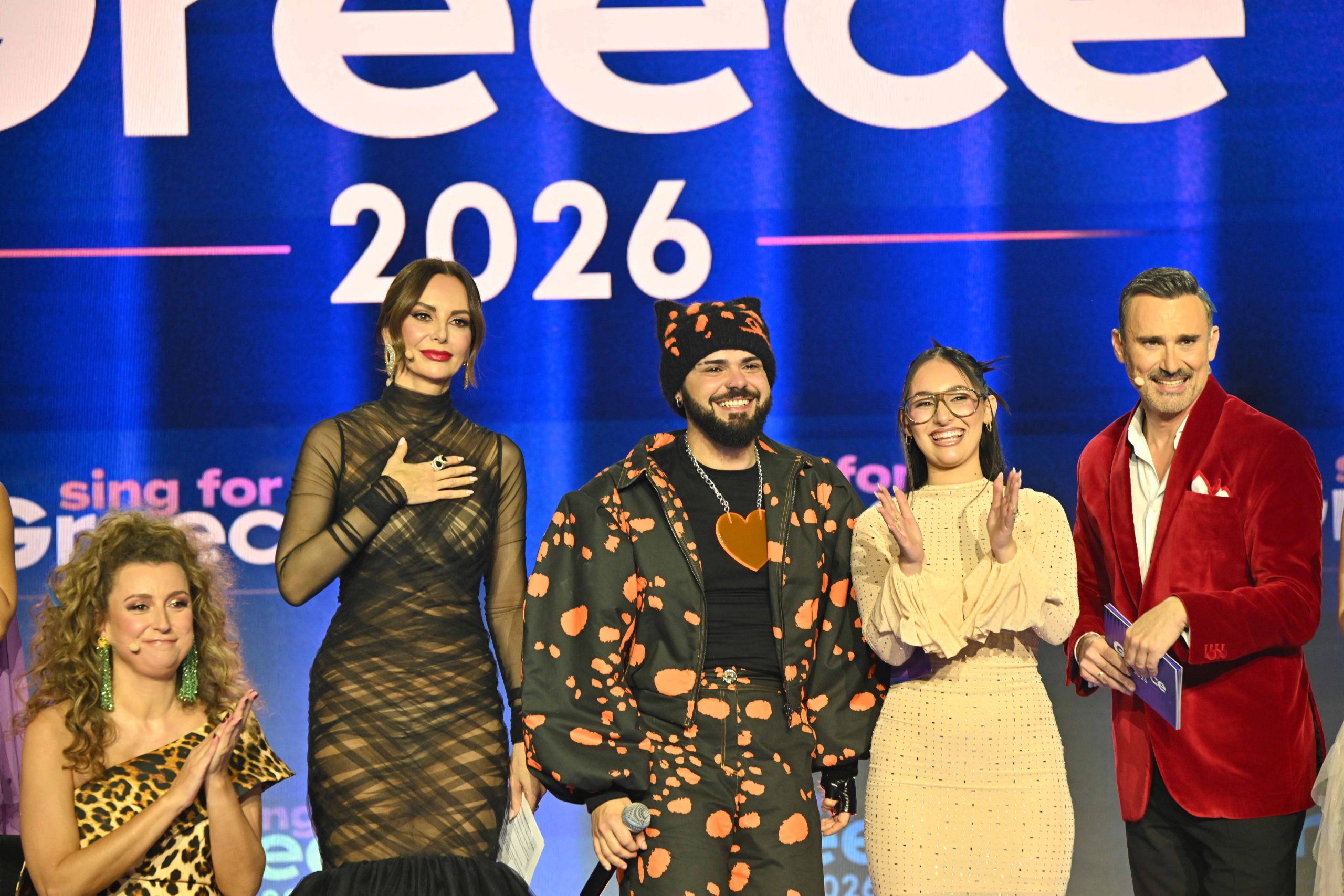 ο akylas στον εθνικό τελικό της eurovision 2026 για την εκπροσώπηση της Ελλάδας μετά τα αποτελέσματα νίκης. Μαζί του, η Κατερίνα Βρανά, Η Μπέτυ Μαγγίρα, Η Κλαυδία και ο Γιώργος Καπουτζίδης.