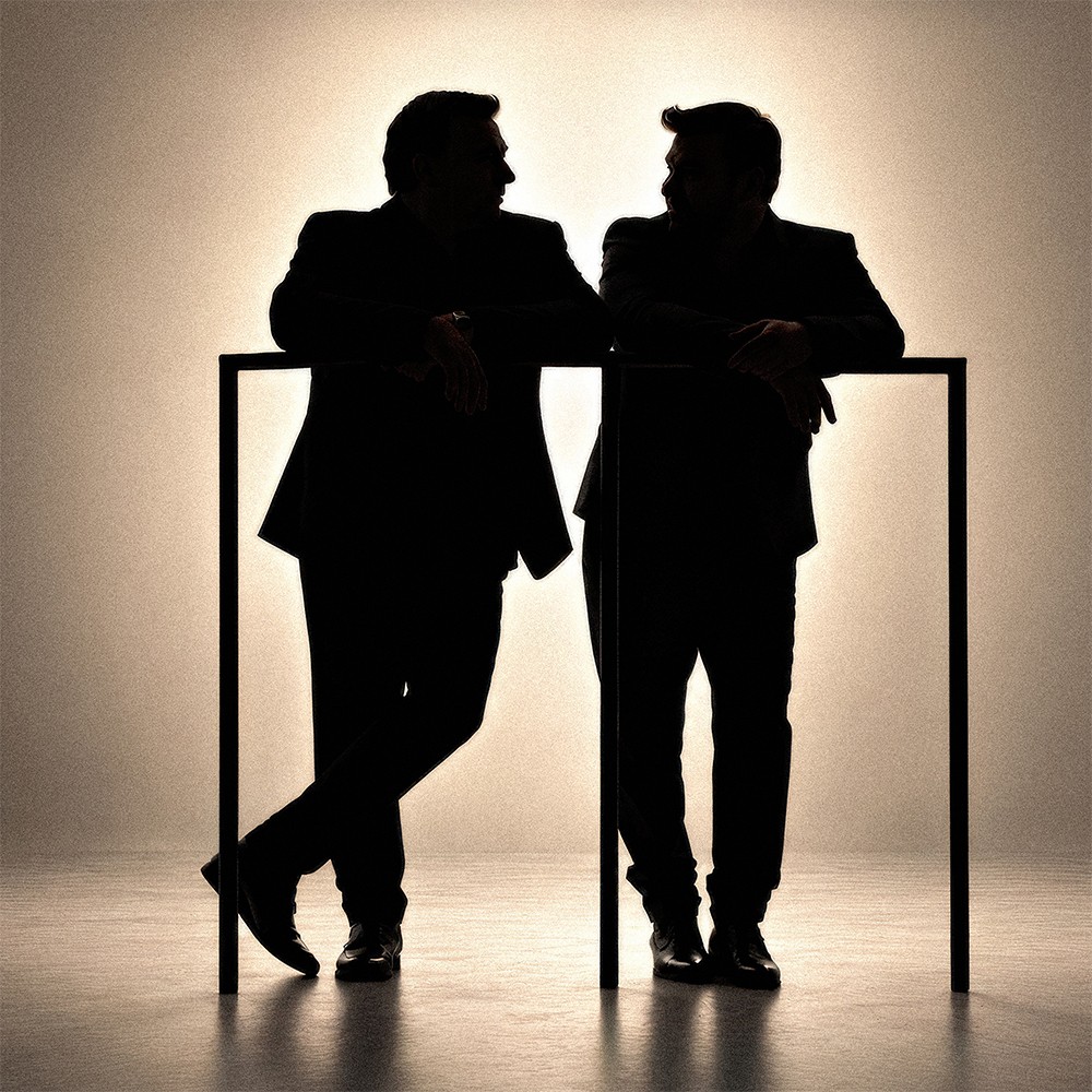 Γιώργος Σαμπάνης & Νίκος Μακρόπουλος «Χάρτινες Αγάπες» To πρωτότυπο music video